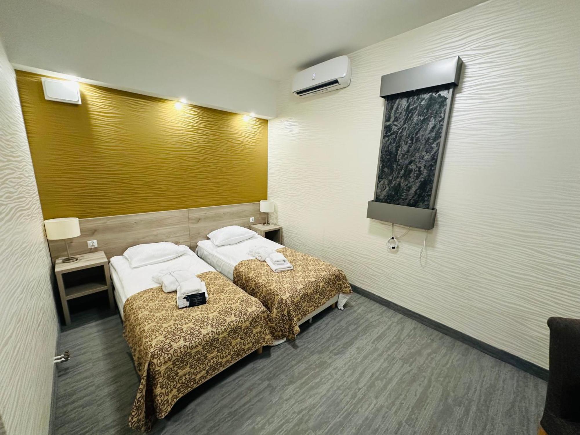 Miejsca Noclegowe W Arka Medical Spa 科沃布热格 外观 照片